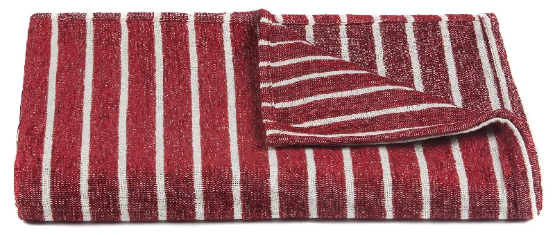 Today's Deal Aria Collection Throw in Red & White