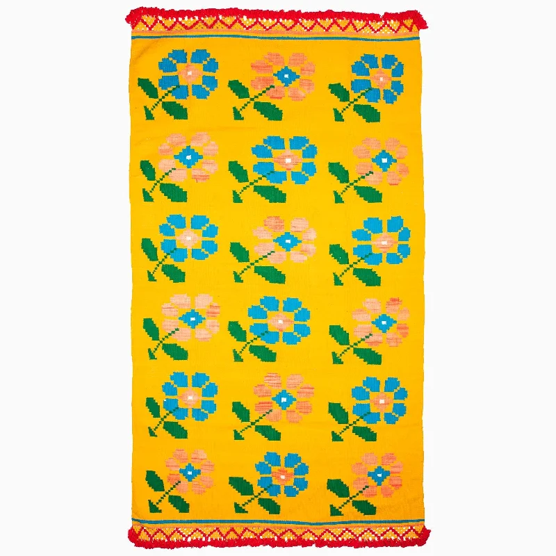 Today’s Deal Blue Flowers for Them Rug