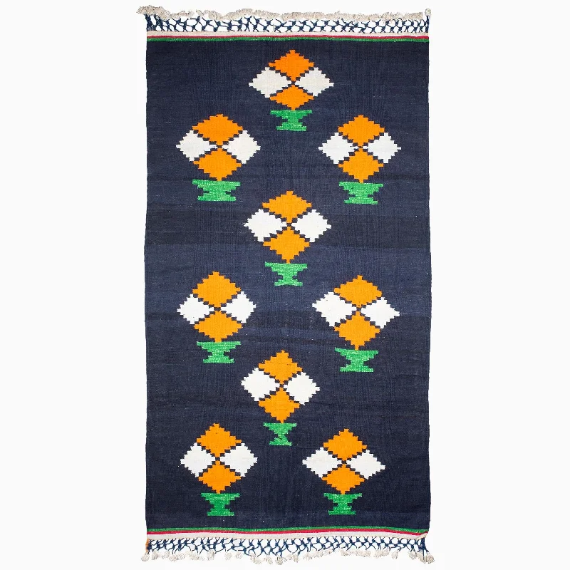 Huge Discounts Flower Vases Rug