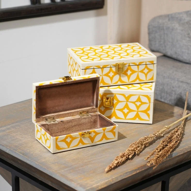 Weekend Extravaganza: Shop Now Gaynor Box