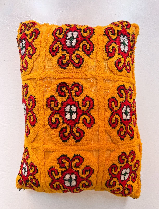 Early Access Kalaat M'Gouna's Vintage Pillow - Spider, Yellow