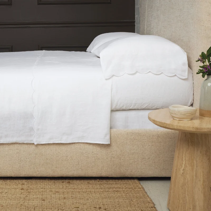 Doorbuster Deal Kelly White/White Bedding