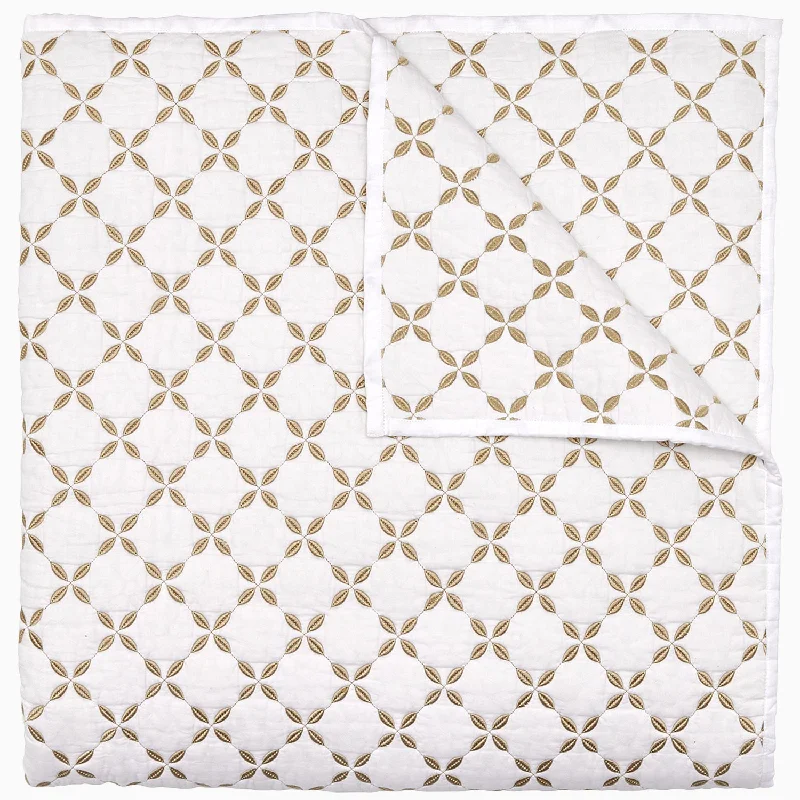 Weekend Bargains to Love Layla Sand Quilt